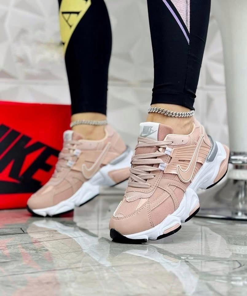 Nike Araña Nude Dama